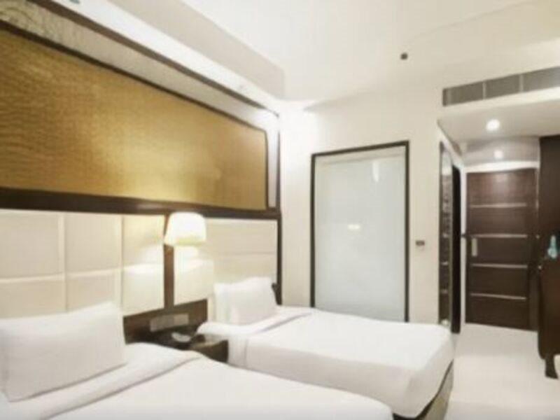 Kings Forth Hotels New Delhi Exterior photo